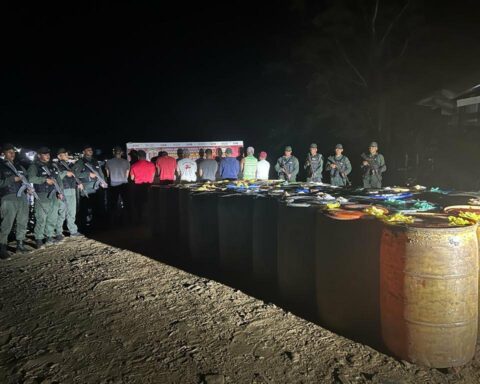 10,000 liters of diesel seized and eight people arrested in Bolívar