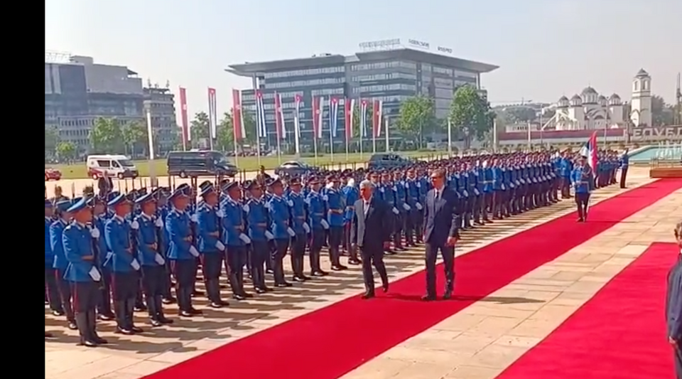 A lot of red carpet for Díaz-Canel in Serbia, an ally of Putin and a candidate for the European Union