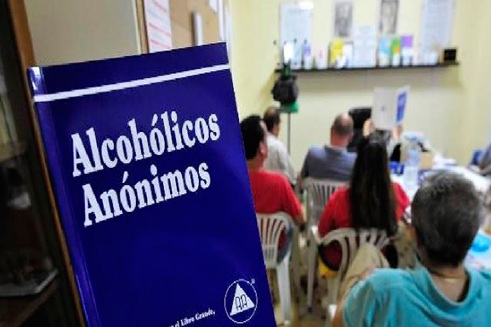 Alcoholics Anonymous commemorates its 88 years with awareness days in the country