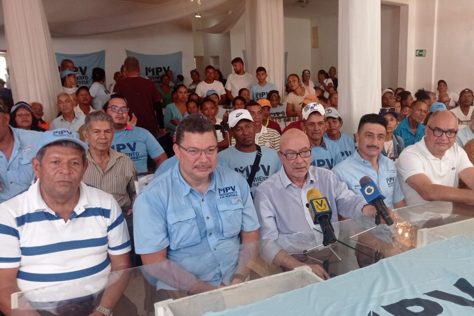 Andrés Caleca received support from the Movement for Venezuela