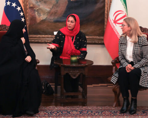 Cilia Flores and the First Lady of Iran addressed issues of interest