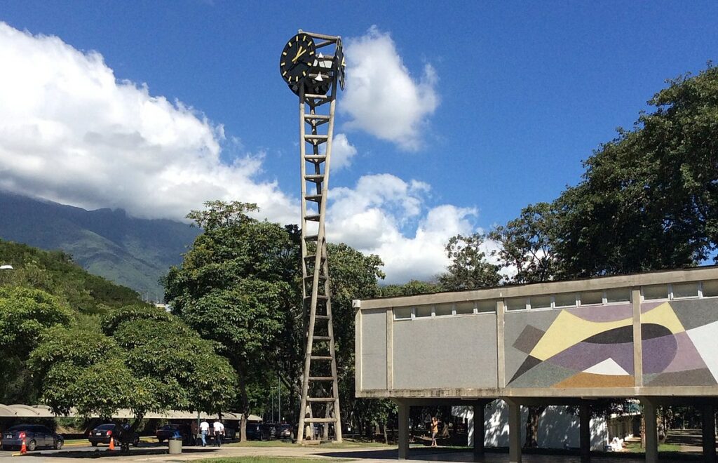 Elections at the UCV exceed $100,000