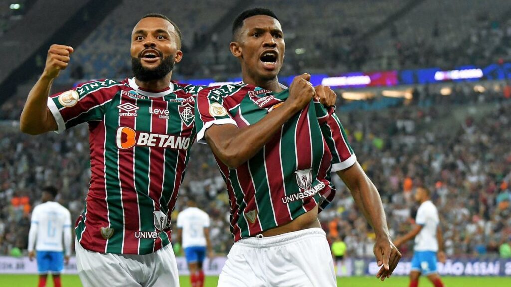 Fluminense squeezes and sneaks into the top three after defeating Bahía