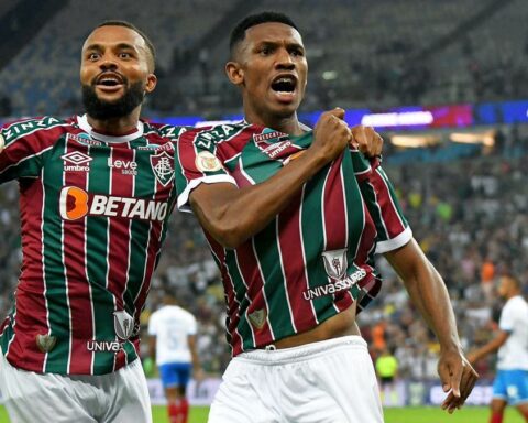 Fluminense squeezes and sneaks into the top three after defeating Bahía