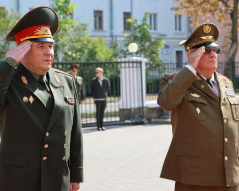 General López Miera arrived in Belarus to negotiate military cooperation with Cuba