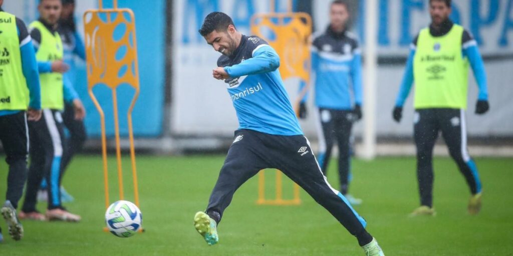 Gremio now denies his version about Luis Suárez