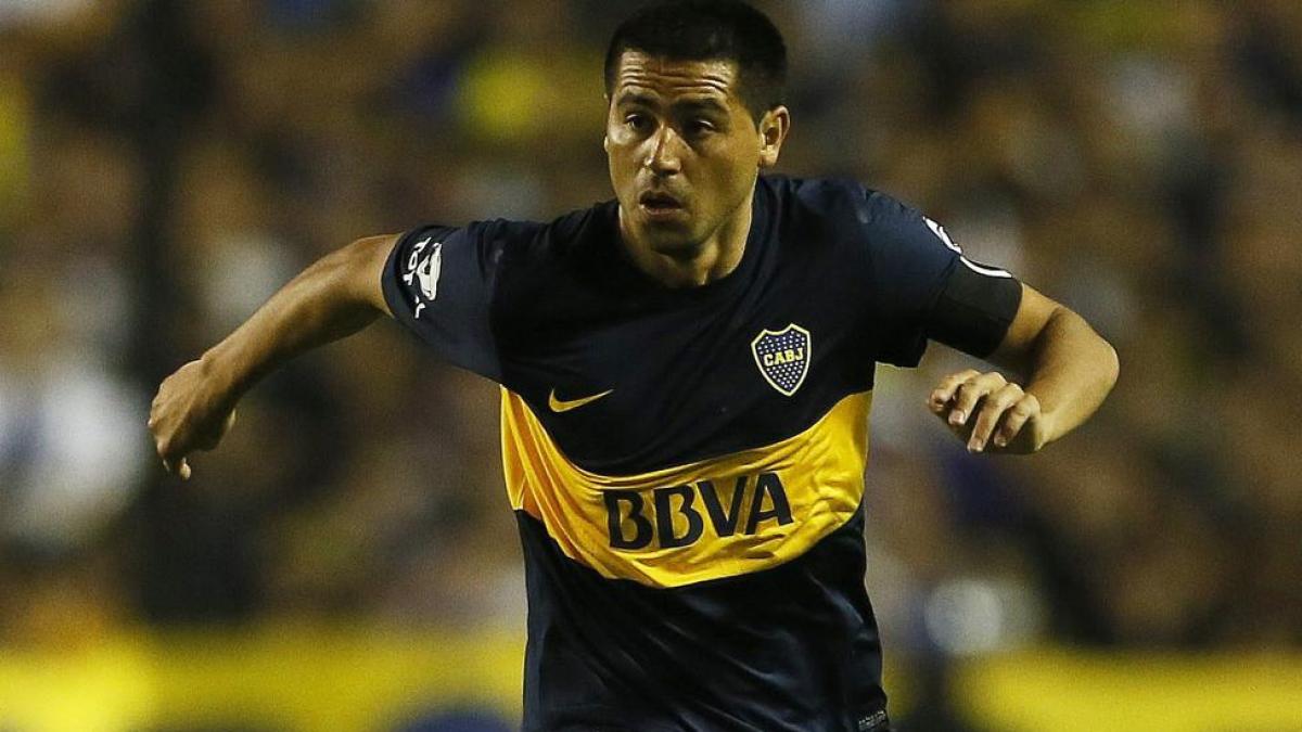 Messi and Scaloni lead the list of stars in the tribute to Riquelme