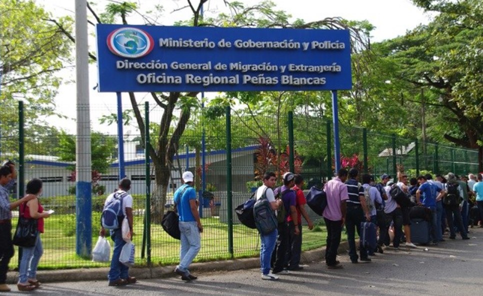 More Nicaraguans than Venezuelans want to leave their country, according to a Cid-Gallup survey