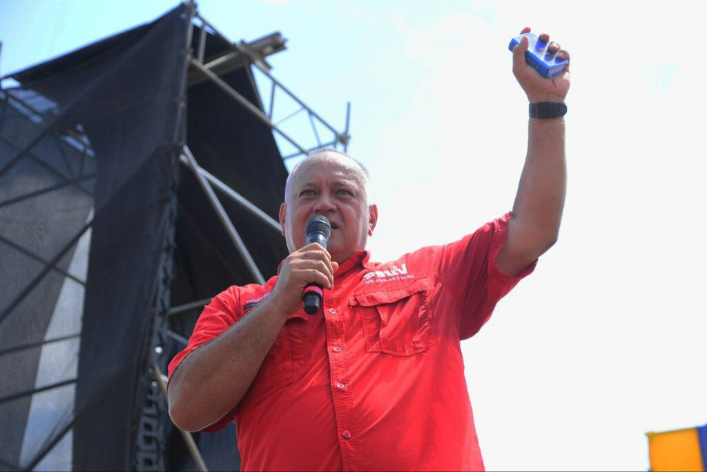 PSUV mobilizes in Caracas in support of the National Government