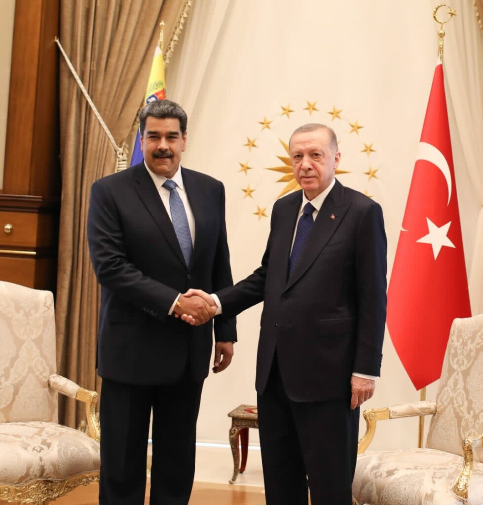 President Maduro arrives at the Türkiye Presidential Complex