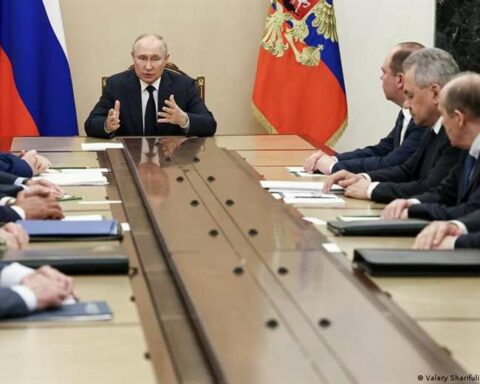 Putin offers Wagner Group to join the Russian army or go to Belarus