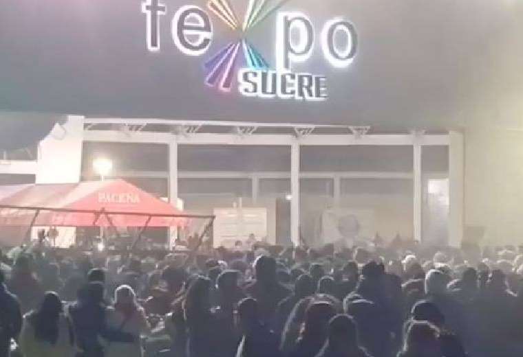 Stampede during concert leaves one dead and seven injured in Sucre