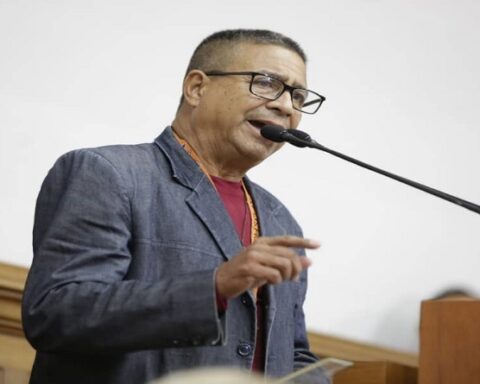 Street parliamentarianism remains active for the empowerment of the people