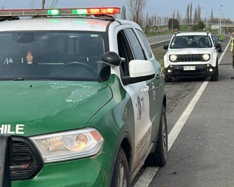 Take a seat before knowing how much a carabinero earns in Chile