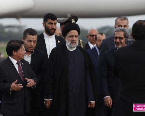 The dictator of Iran Ebrahim Raisi arrives in Nicaragua to meet with his counterpart Daniel Ortega