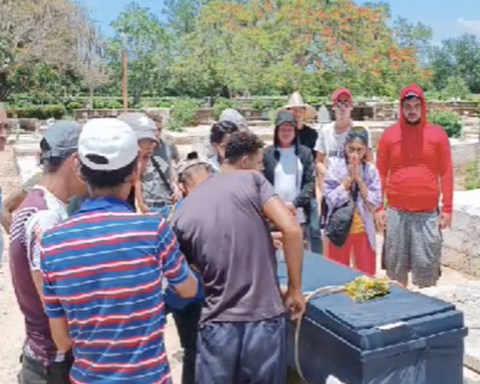 The two young Cubans who died hit by the train in Holguín committed suicide