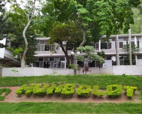 They reconstruct events where a child died at the Humboldt School