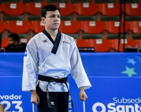 Athlete Elian Ortega wins gold medal for Nicaragua at the Central American and Caribbean Games