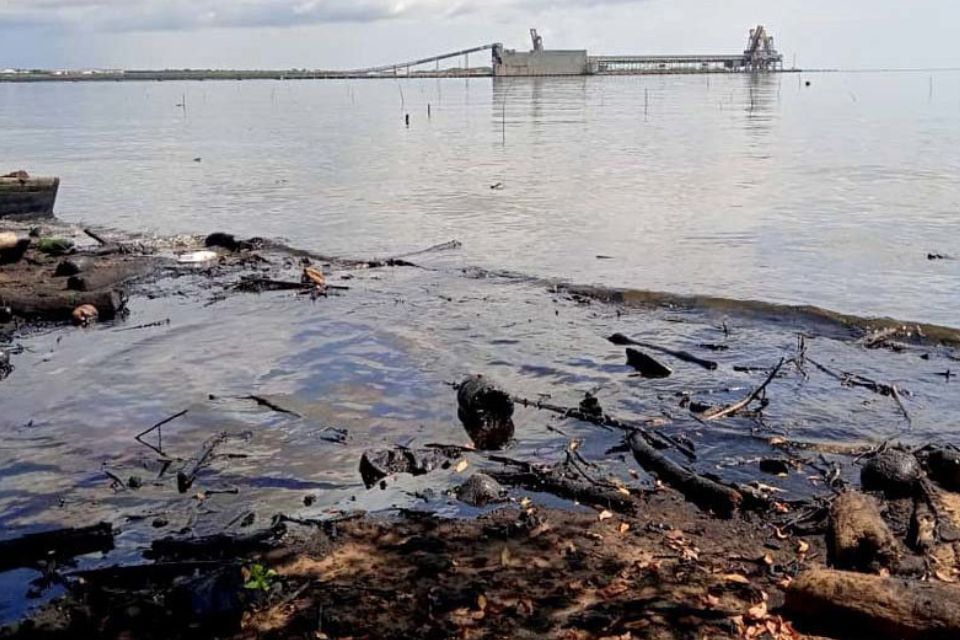 Bachaquero and San Francisco del Zulia municipalities cause more oil spills in the Lake