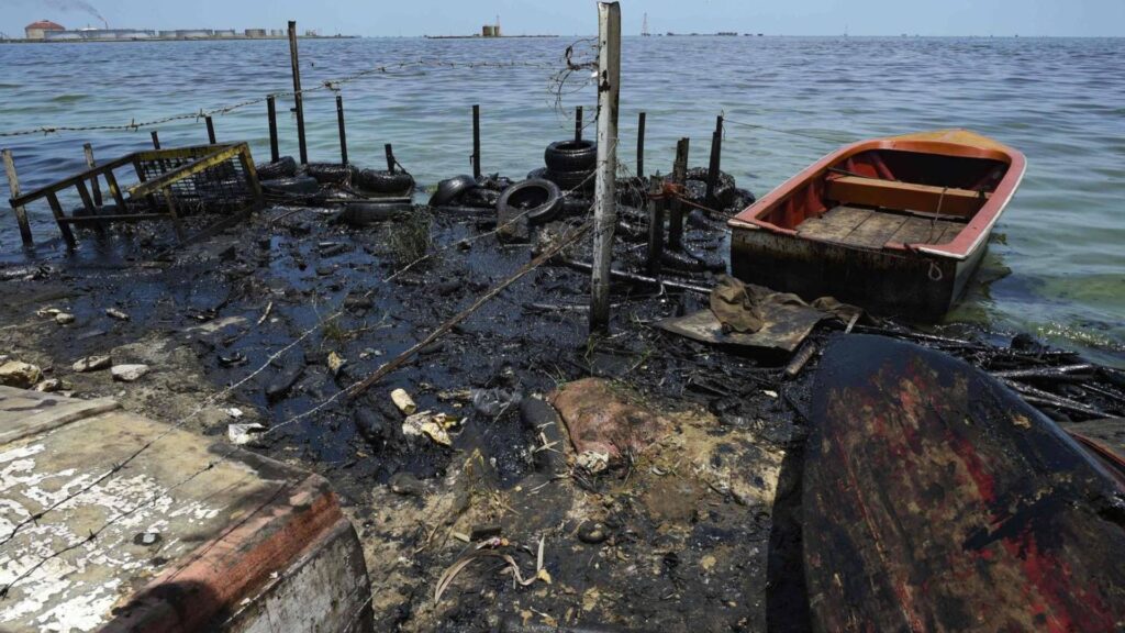 Biologist Álvarez: before there was greater control for oil spills in Lake Maracaibo