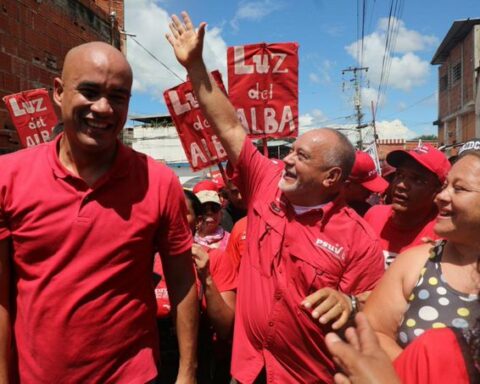 Cabello: the people must prepare to defeat fascism