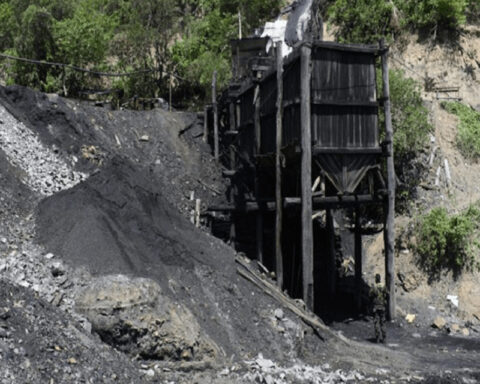 Colombian illegal mining network dismantled on the border with Venezuela