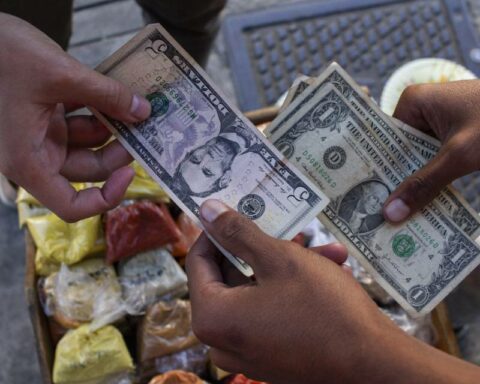 Ecoanalítica projects inflation in dollars of up to 25% by the end of 2023