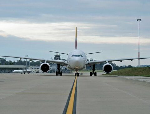 Flights at Carrasco Airport are in danger due to fuel shortages