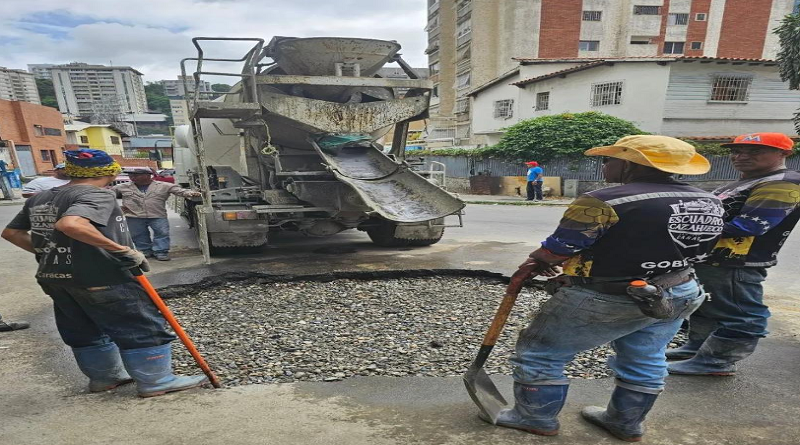 Escuadrón Caza Hueco recupera avenida Orinoco en el Recreo
