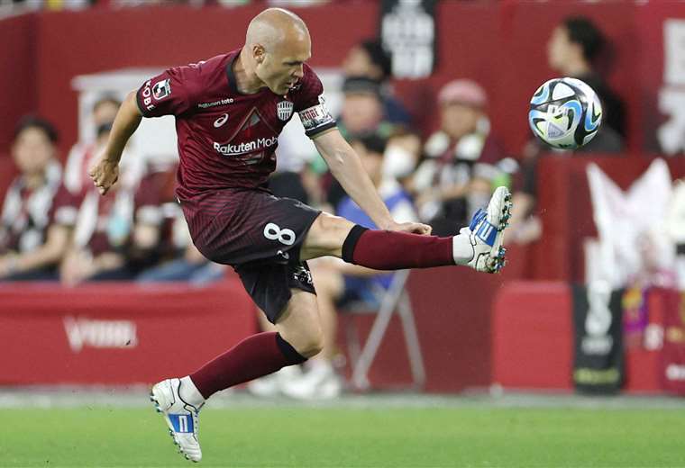 Iniesta plays his last game with Vissel Kobe