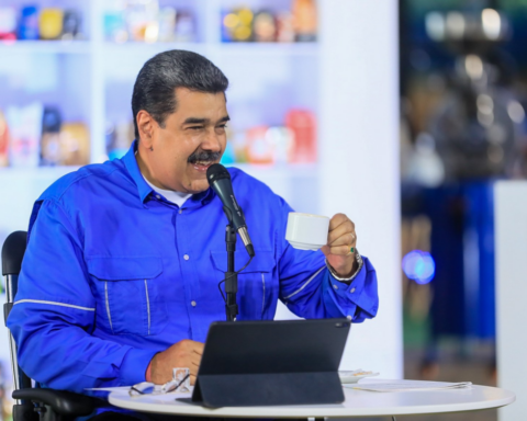 Maduro finishes off Capriles: neither you nor the oligarchy will make Venezuela go back