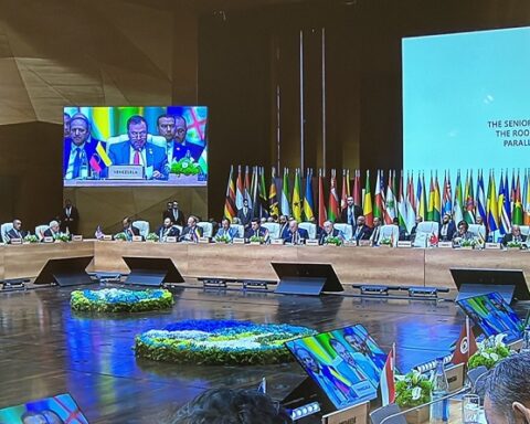 Países de la MNOAL están llamados a avanzar hacia un mundo pacífico y próspero