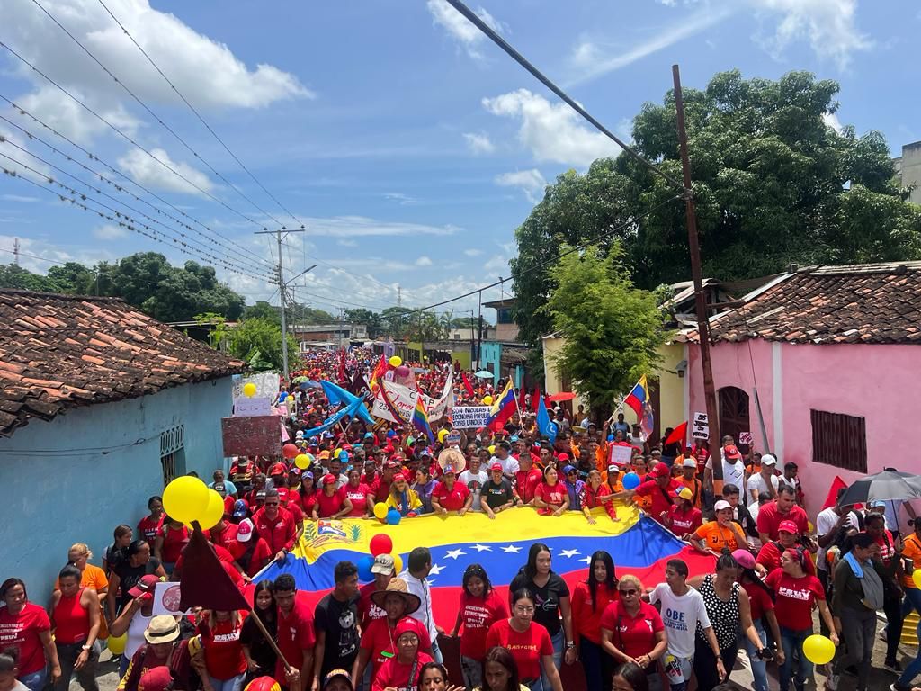 Ocumareños filled the streets in support of President Maduro