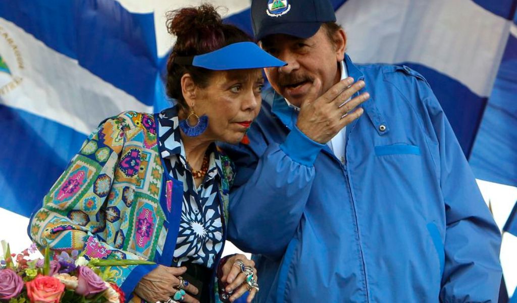 Ortega's government management and sympathy for the FSLN fall into a deep abyss