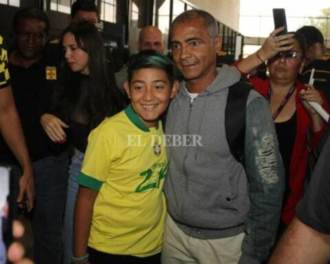 Romario was received as a true idol in Santa Cruz (video)