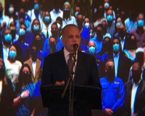 Rosales on primaries: "Our policy at this time is not to choose a candidate"