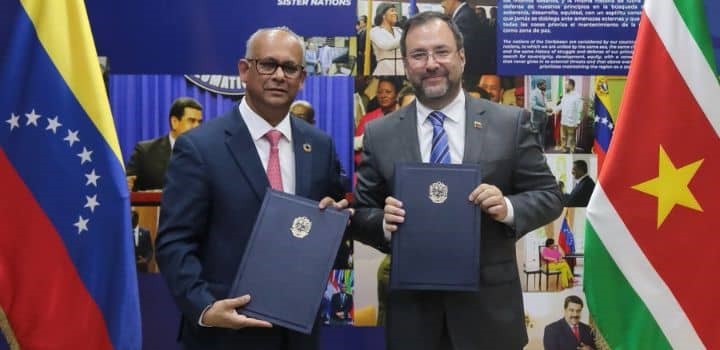 Venezuela and Suriname sign agreements to strengthen cooperation