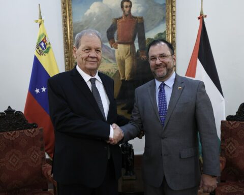Venezuela ratifies its support for the struggle of the Palestinian cause