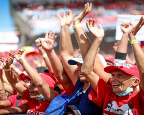 Pueblo venezolano descalifica a Capriles por promover sanciones y permanencia en política