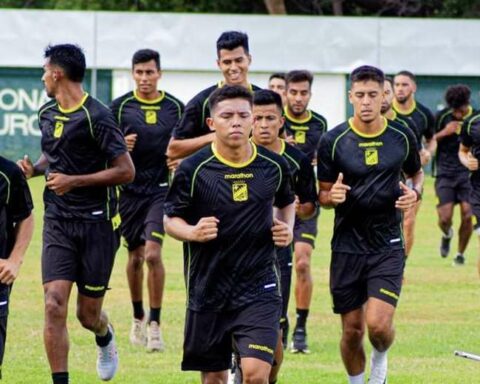 After 20 days, Oriente Petrolero lifted the strike and returned to training