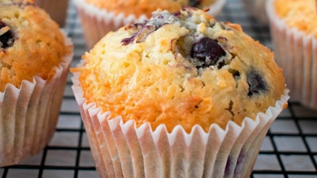 Blueberry muffins, learn how to make the ideal recipe to surprise guests with only 7 ingredients