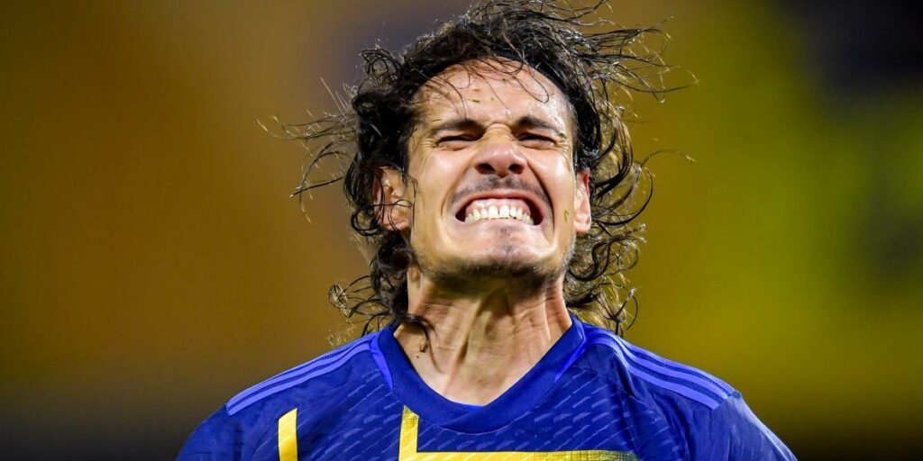 Great goal from Cavani and there will be a Superclásico in the quarterfinals