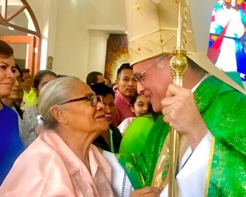 Silvio Báez, the "bishop of the people", turns 66 surrounded by the love and admiration of Nicaraguans