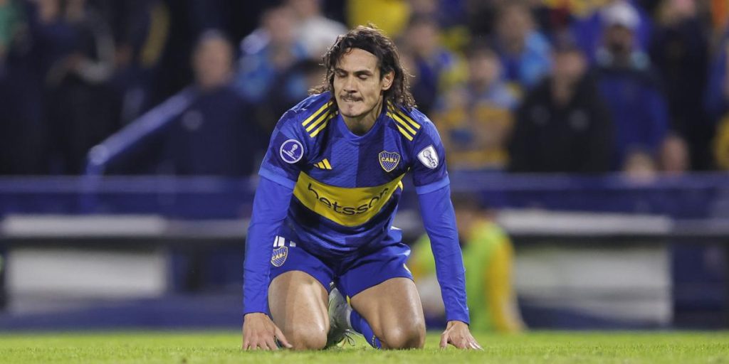 Boca wasted a crush from Cavani