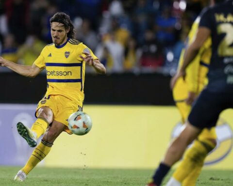 Cavani rescues Boca with a goal to frame