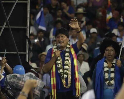 Evo's MAS threatens mobilizations if the TSE endorses the El Alto congress