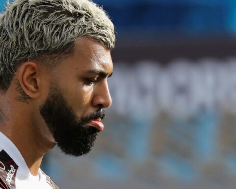 Flamengo removes the '10' from Gabigol due to a leaked photo