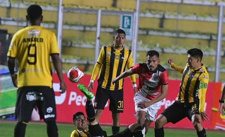 The Strongest agonizingly defeated Nacional Potosí (2-1)