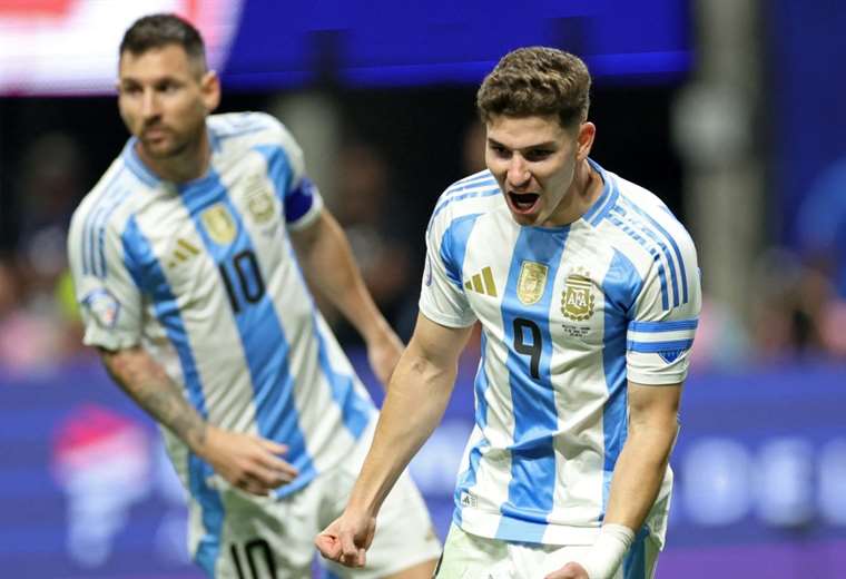 Argentina debuted in the Copa América with a 20 victory over a