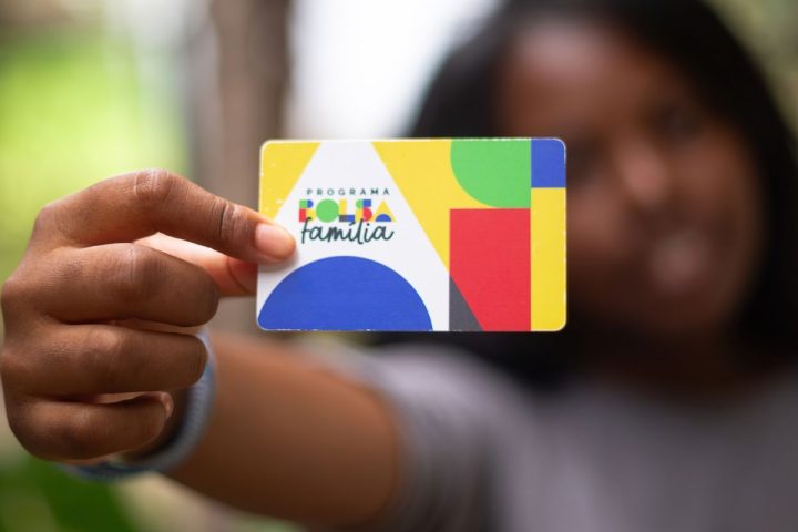 Caixa pays Bolsa Família to beneficiaries with NIS ending in 8